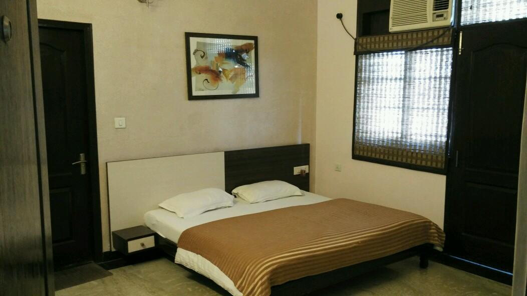 The Urmi Hotel Haridwār Buitenkant foto