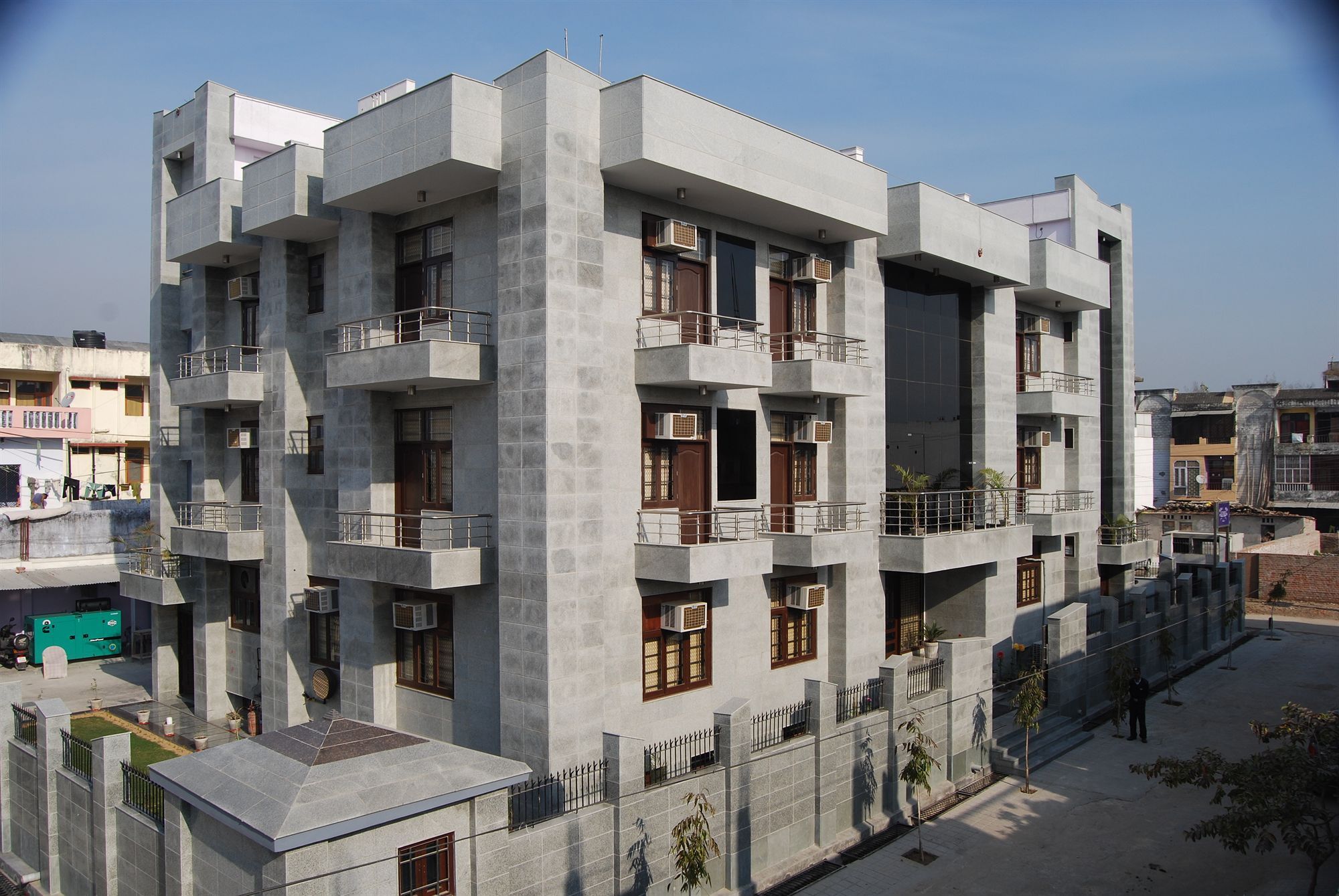 The Urmi Hotel Haridwār Buitenkant foto