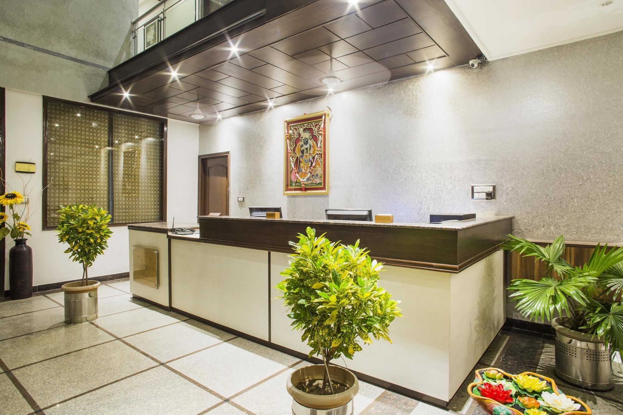 The Urmi Hotel Haridwār Buitenkant foto